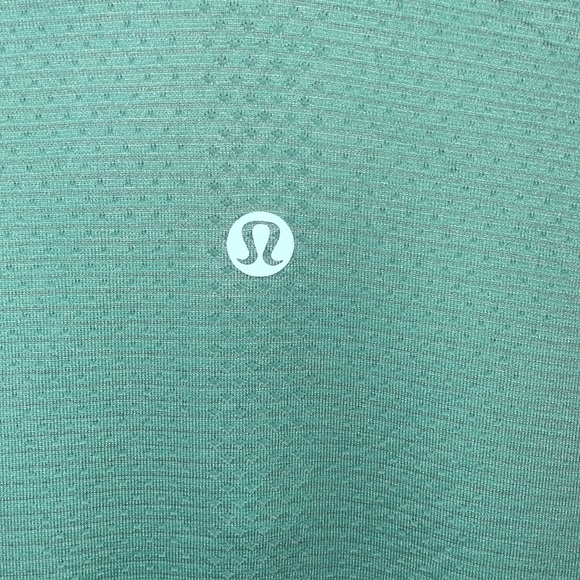 NWT Lululemon Swiftly Tech Short Sleeve 2.0 Wild Mint / Wild Mint Size 8 - Picture 3 of 10